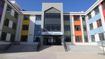 Diyarbakır'da depremin yaraları sarılıyor: Okul inşaatı son hız devam