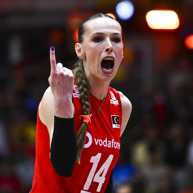 'Rya Takm'da Filenin Sultanlar'ndan iki isim yer ald