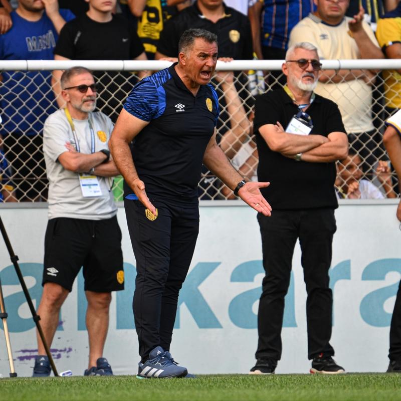 Ankarag�c�'nde Mustafa Kaplan ile yollar ayr�ld�