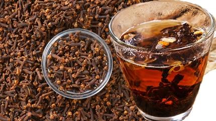 Limonlu sudan daha popler: 1 fincan karanfil suyunun 10 faydas