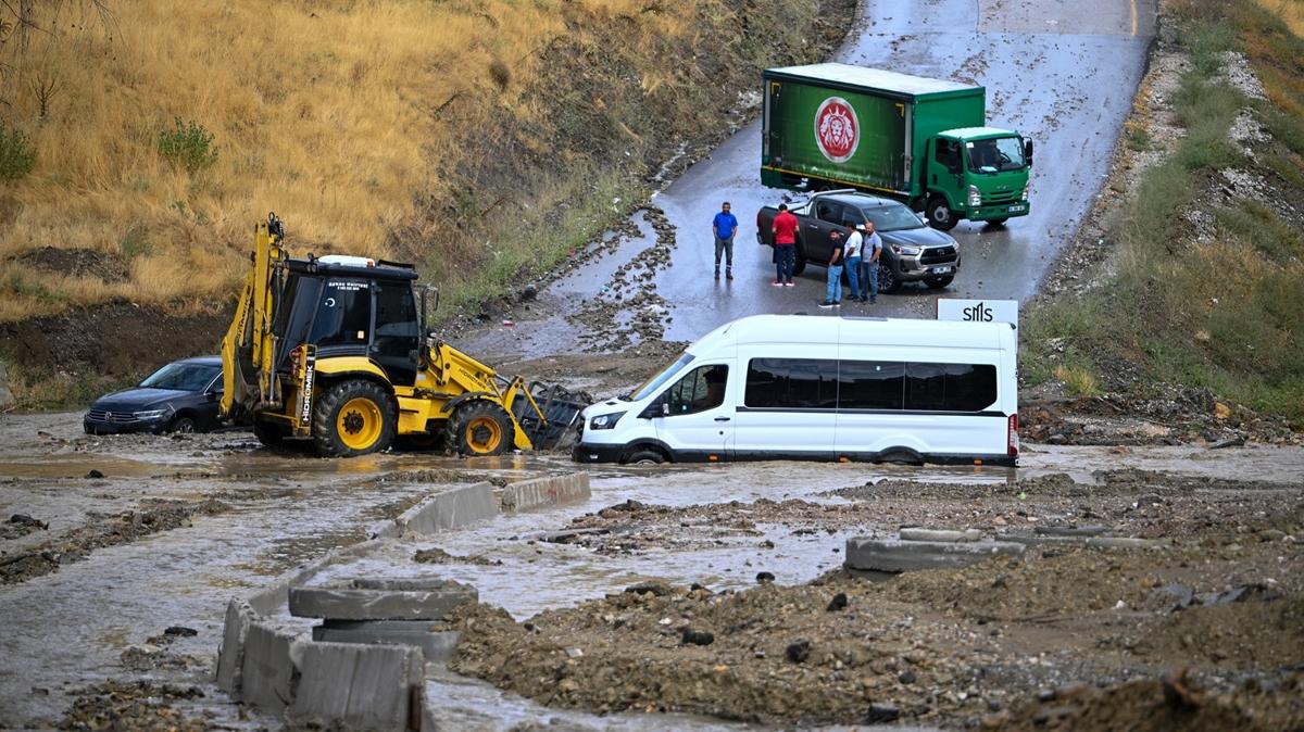 Ankara Saanak Yamur fotoraflar resimleri