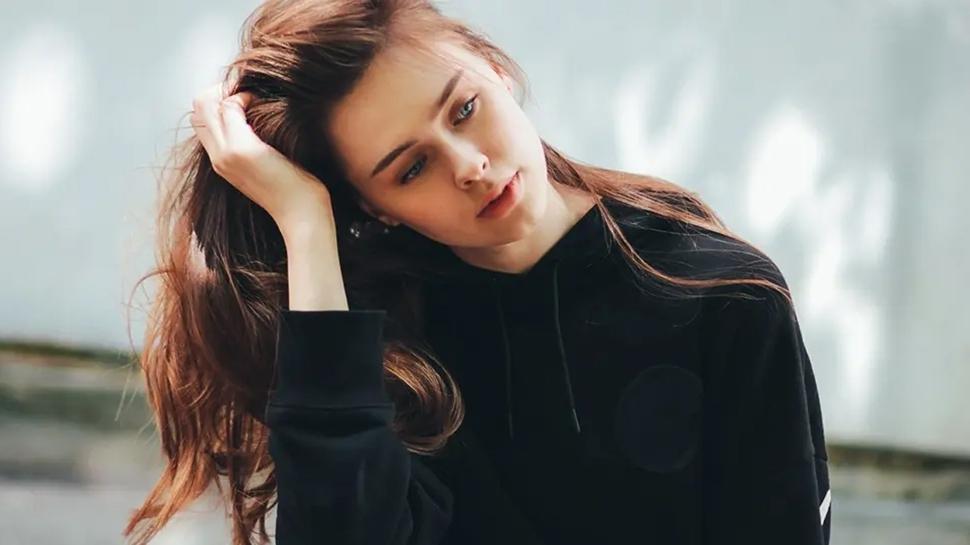 Sadece yzleri gler! Mutlu grnp mutsuz olan 3 bur