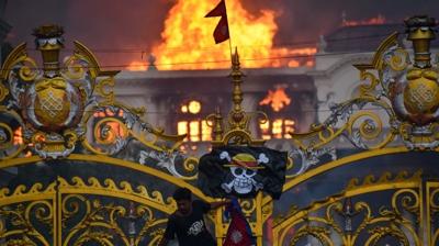 Nepal'de protestocular parlamentoyu atee verdi
