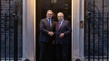 Londra'da gndem Gazze: Babakan Starmer, Filistin Devlet Bakan Abbas ile grt
