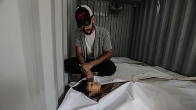 Bir yanda saldr dier yanda alk! Katil srail 71 Filistinliyi ehit etti