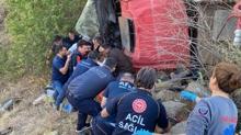 Elaz'da itfaiye arac devrildi: 2 yaral