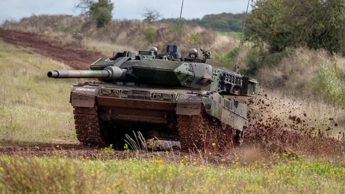 almanya ekya leopard tank fotoraflar resimleri