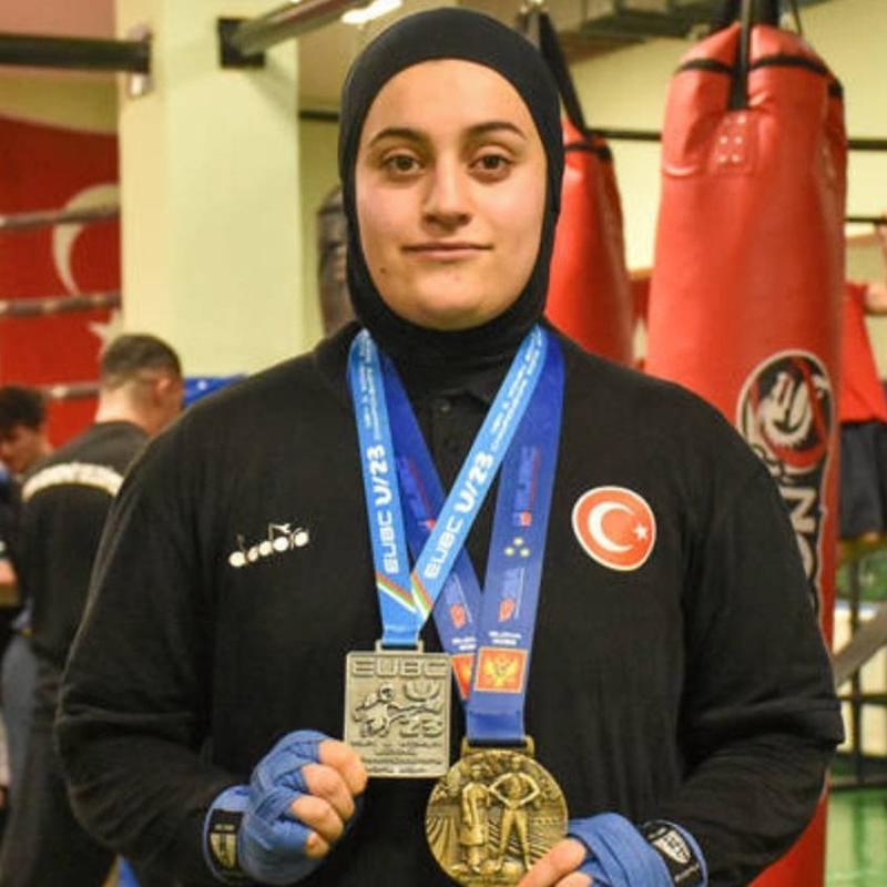 eyma Dzta, Dnya Boks ampiyonas'nda nc oldu
