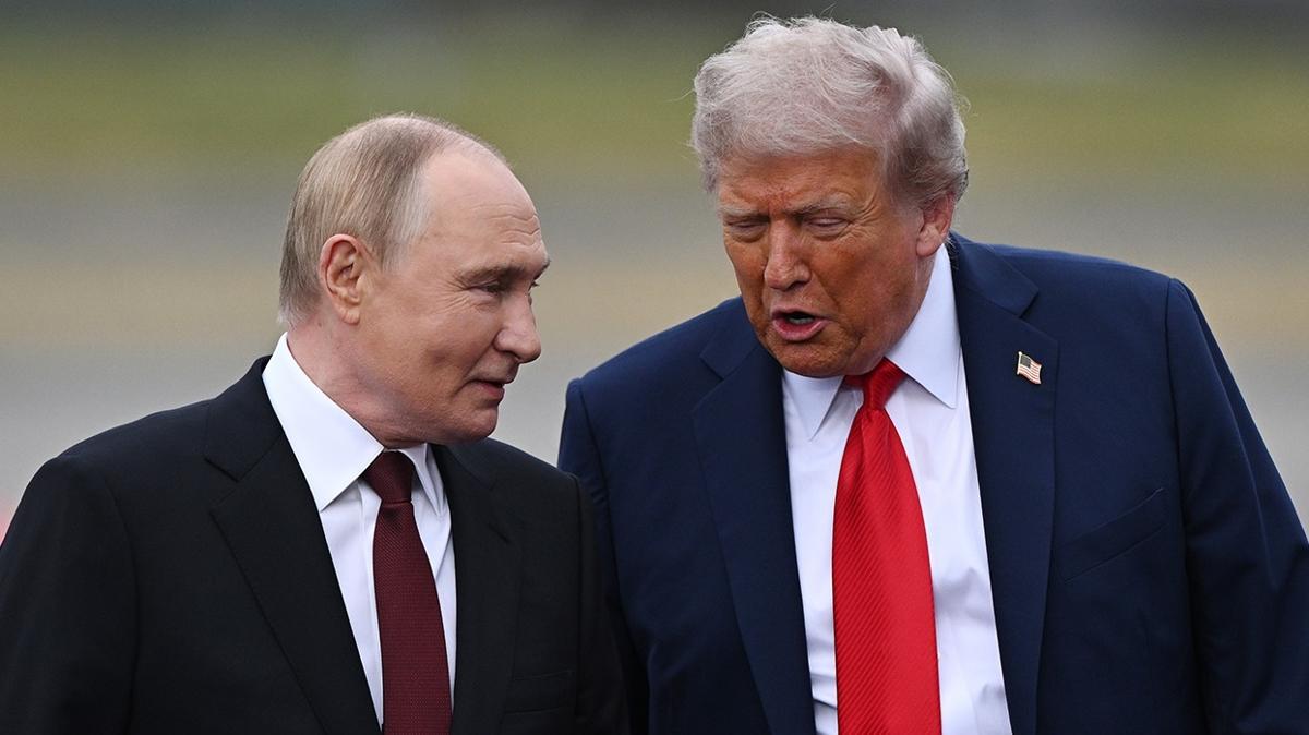 trump putin rusya ukrayna fotoraflar resimleri