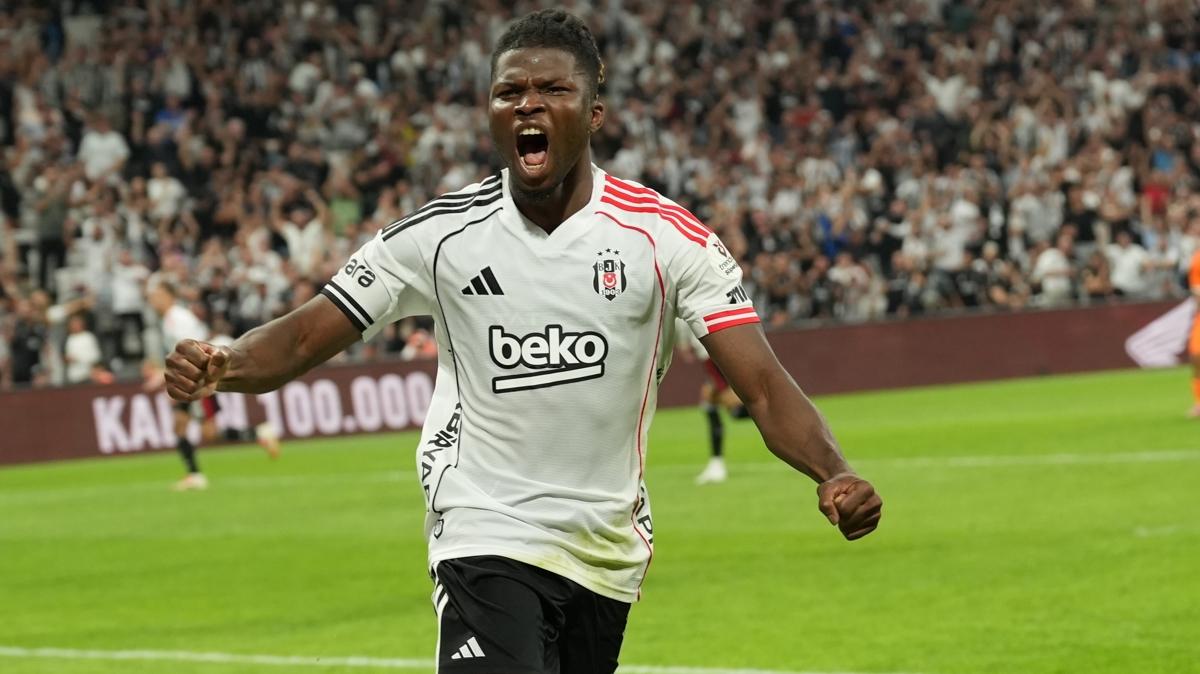 El Bilal Toure beikta transfer fotoraflar resimleri