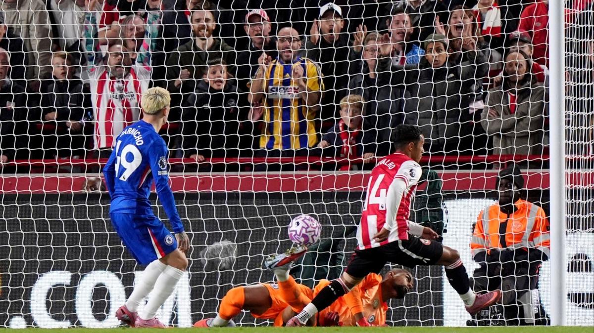 chelsea brentford premier lig fotoraflar resimleri