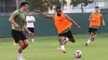 Sper Lig'de Fenerbahe ile karlaacak olan Alanyaspor, hazrlklara balad