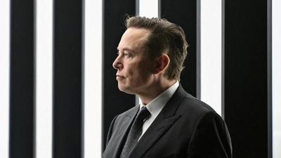 Elon Musk'tan Tesla hamlesi: 1 milyar dolarlk hisse ald
