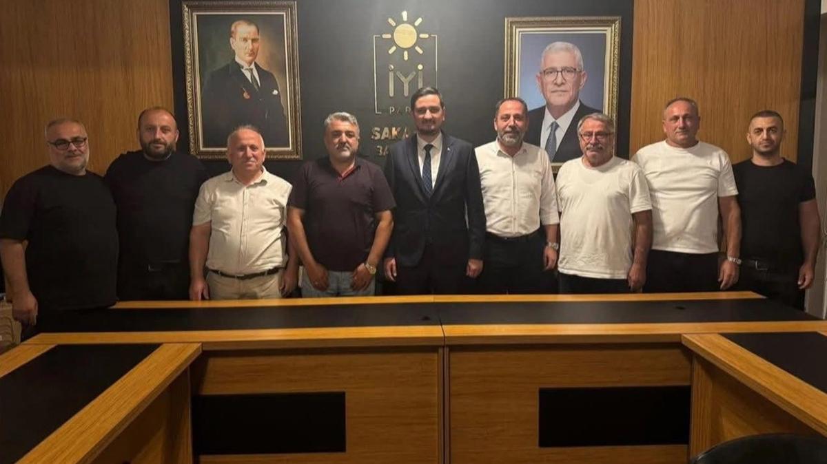 Y Parti Sakarya Ahmet Uak istifa fotoraflar resimleri