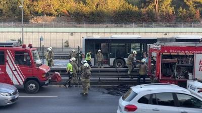 Bayrampaa'da metrobs yangn