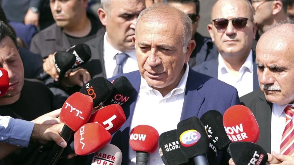 CHP'de tansiyon yksek... Grsel Tekin: Partinin iine FET szd