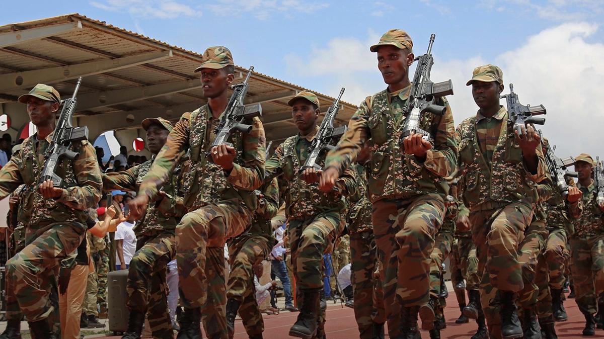 somali ordu asker fotoraflar resimleri