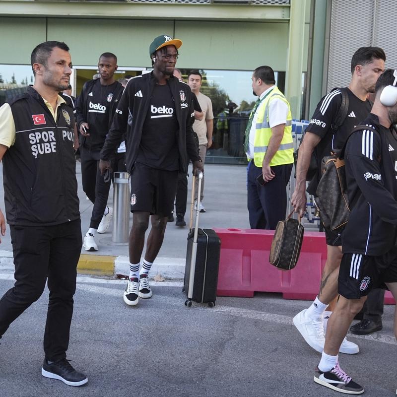 Be�ikta� kafilesi, G�ztepe ma�� �ncesi �zmir'e geldi