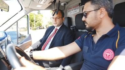 Ambulansn yolunu radyolar aacak
