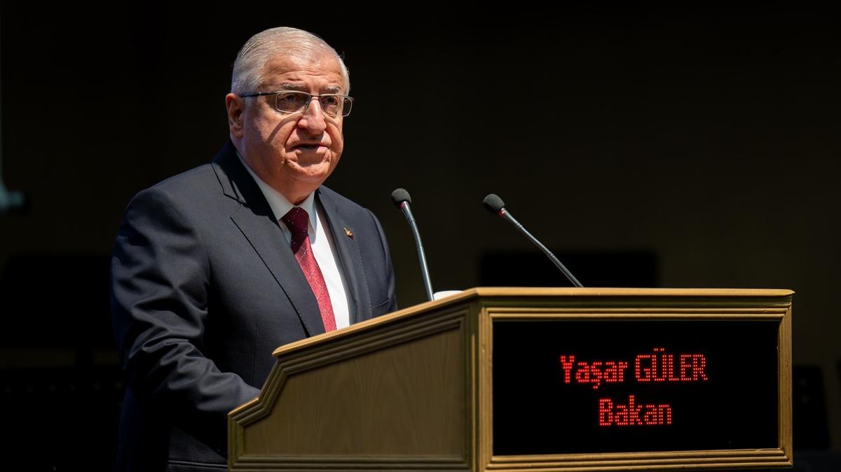 Milli Savunma Bakan PKK Terr Silah Teslimi fotoraflar resimleri