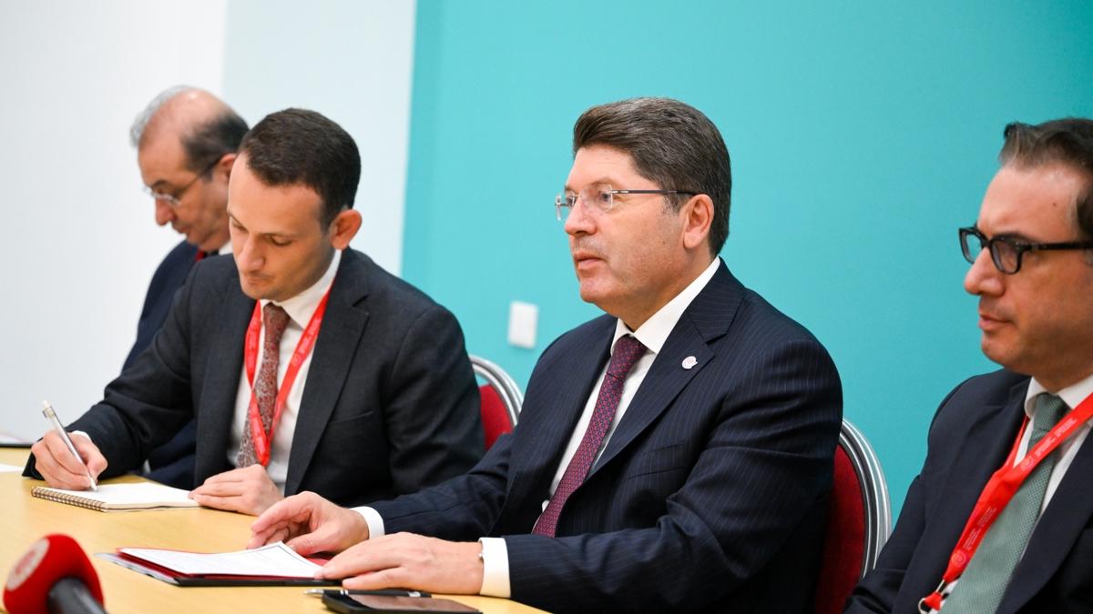 ylmaz tun adalet bakan malta fotoraflar resimleri