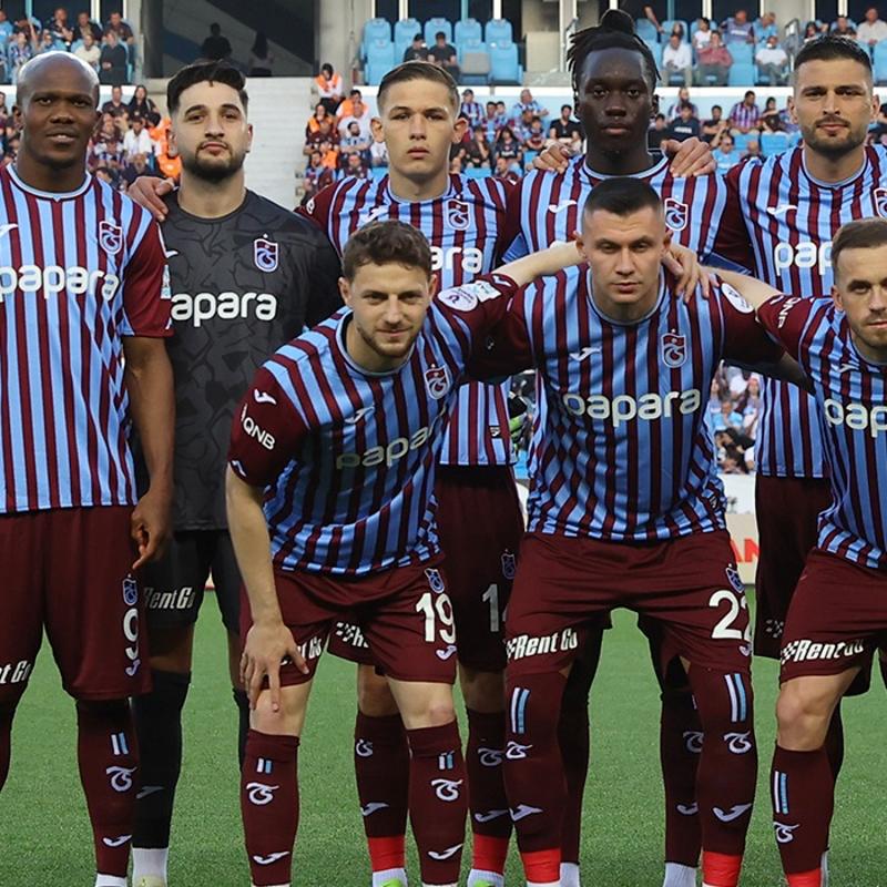 Trabzonspor'dan ok karar! Yldz futbolcu TFF listesine yazlmad