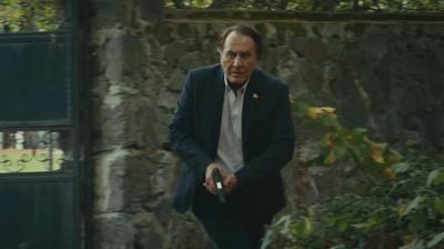 Arka Sokaklar Hsn lyor mu? zgr Ozan diziden ayrlyor mu?