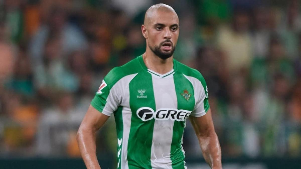 Fenerbahe Real Betis Sofyan Amrabat fotoraflar resimleri