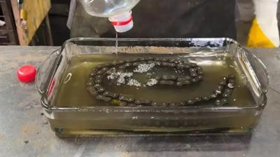 Eskimi zincirden yle bir ey yapt ki! Grenler gzlerine inanamyor