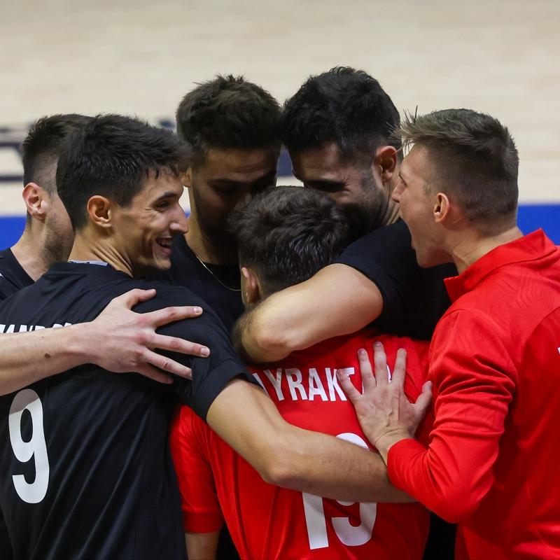 Teekkrler Filenin Efeleri! eyrek finalde Polonya'ya takldk