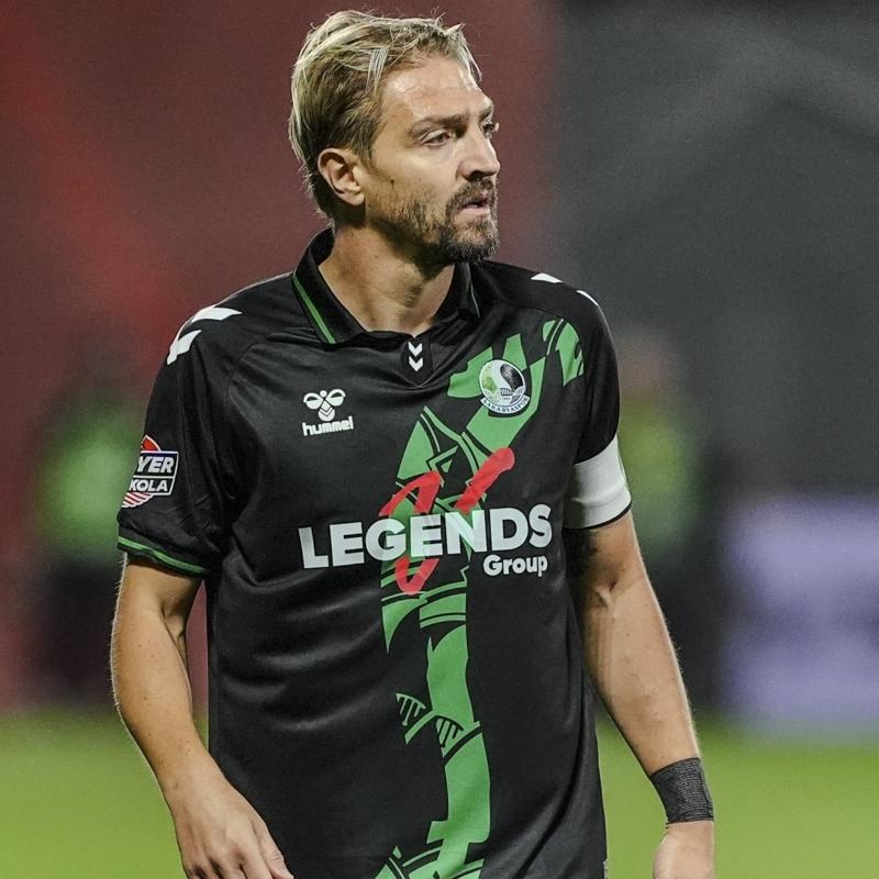 Sakaryaspor'da Caner Erkin kadro d brakld