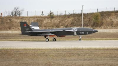 Trk mhendisleri retti KIZILELMA baard! Trk savunma sanayisinin gurur gn