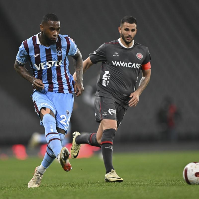 Trabzonspor ile Fatih Karagmrk 11. kez kar karya gelecek