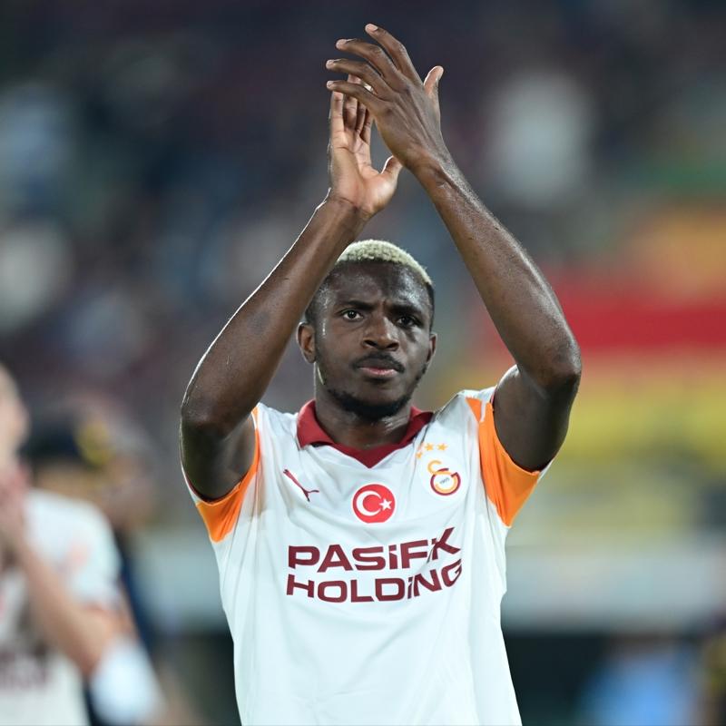 Victor Osimhen formasna kavutu