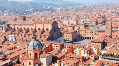 Kzl bir tarih Bologna