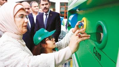 Sfr atk'la 8 ylda 256 milyarlk deer