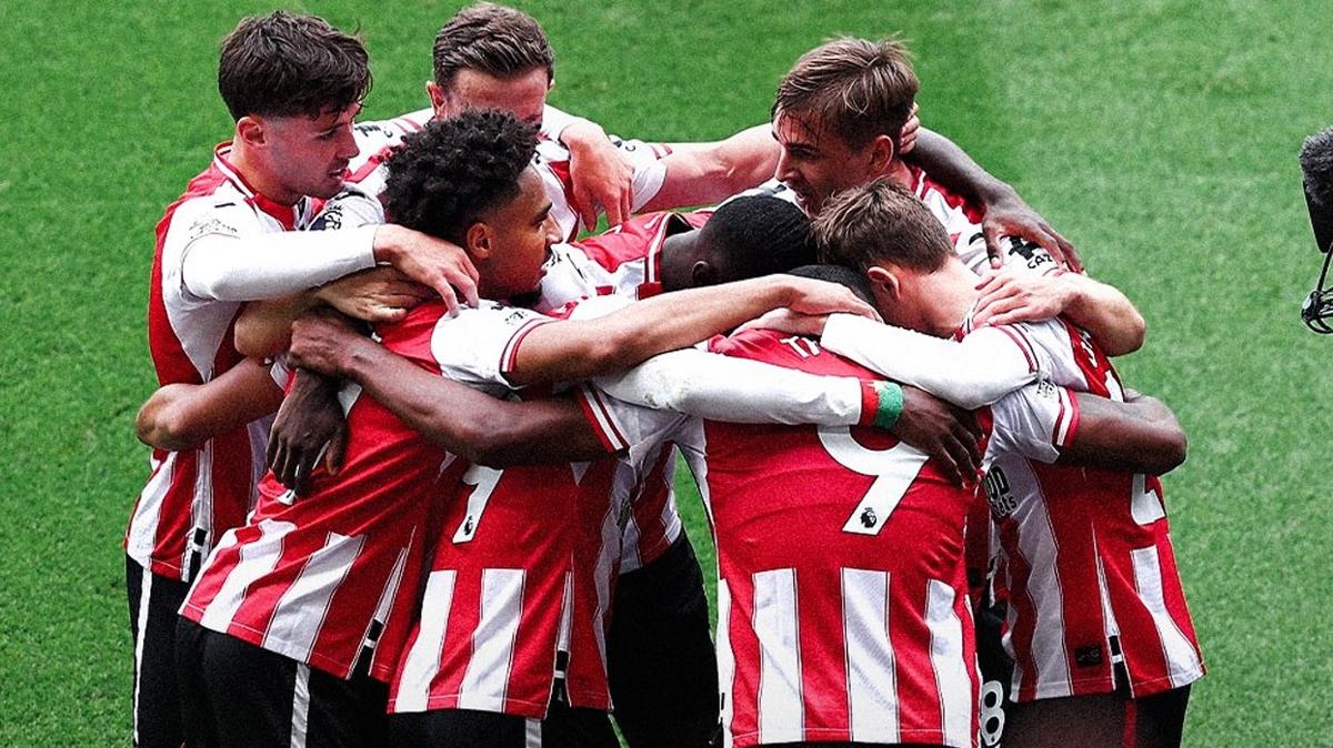 manchester united premier lig brentford fotoraflar resimleri