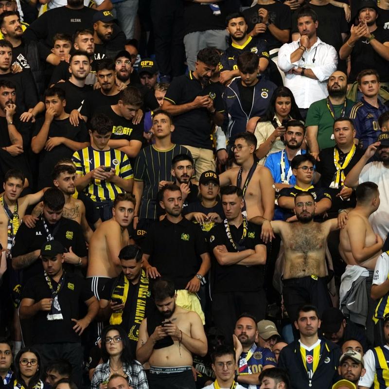 Fenerbah�e'den taraftarlara kenetlenme �a�r�s�