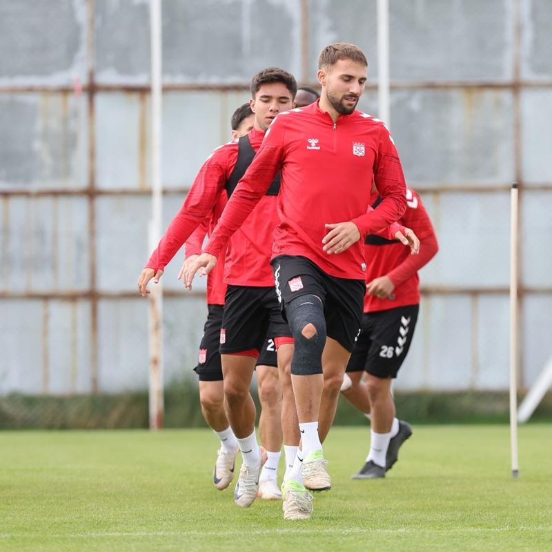 Sivasspor, Sakaryaspor ma��na haz�r