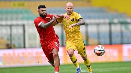 �stanbulspor-Boluspor ma��nda kazanan ��kmad�