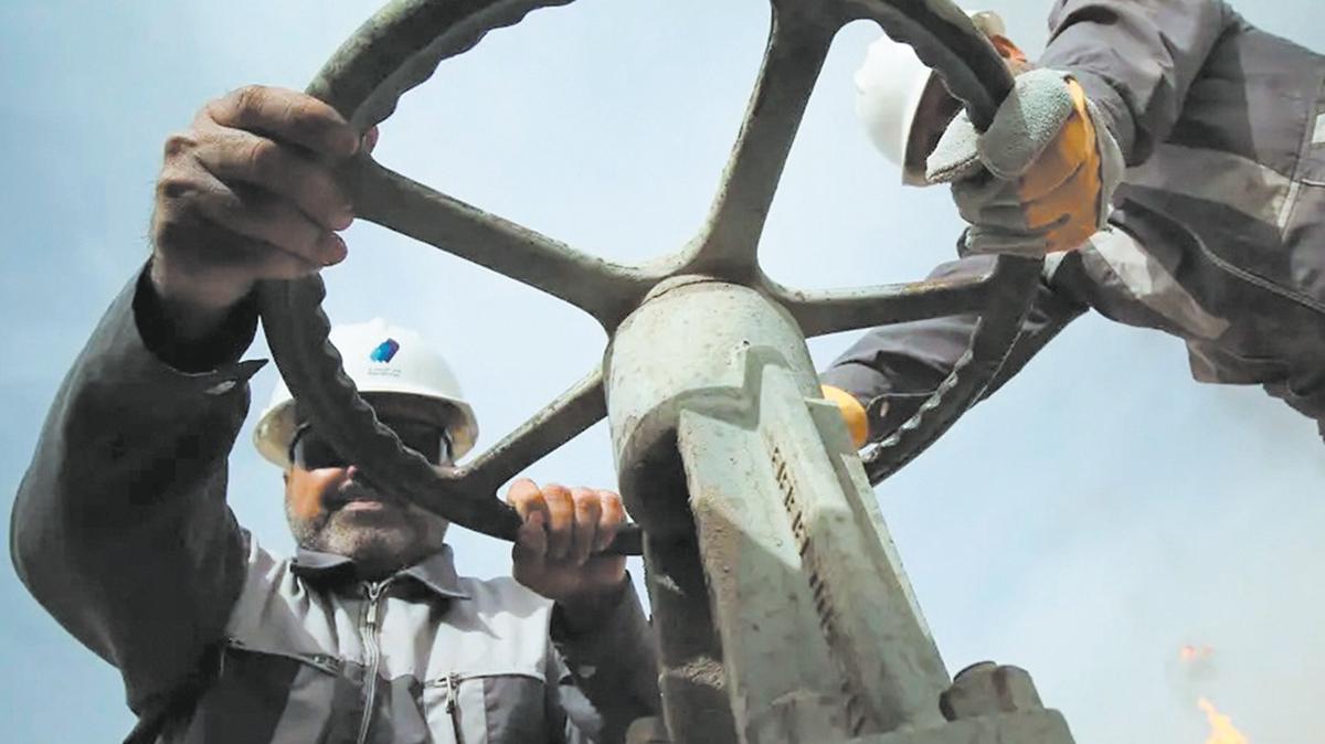 petrol kerkk ceyhan boru hatt rtak trkiye alparslan bayraktar fotoraflar resimleri
