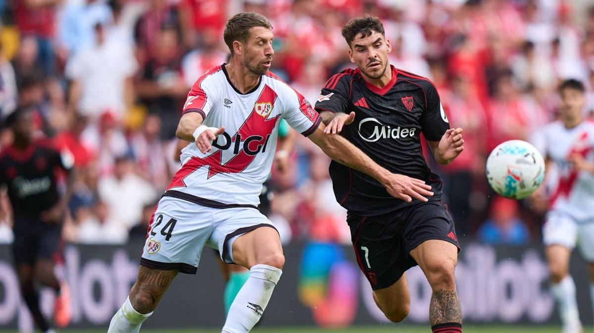 Sevilla Rayo Vallecano Akor Adams�n foto�raflar� resimleri