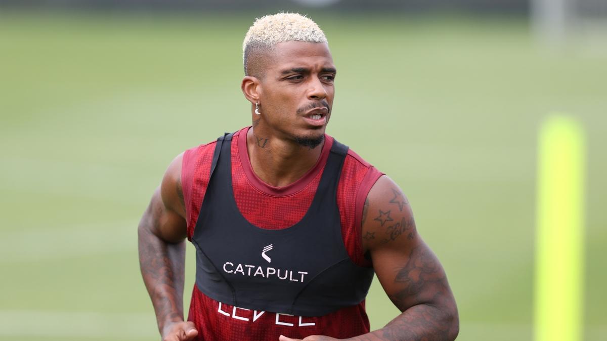 mario lemina galatasaray ampiyonlar ligi liverpool fotoraflar resimleri