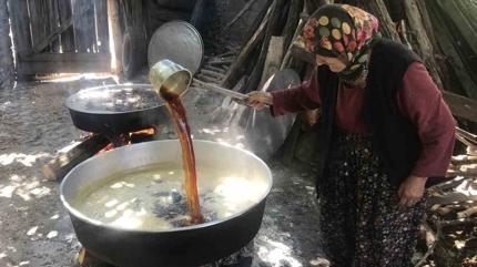 Doal kanszlk ilac: 50 kiloluk kazanlarda klle kaynatlyor! Demir depolarn dolduruyor