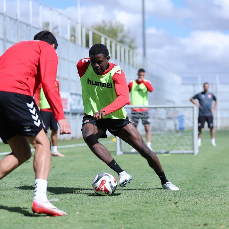 Sivasspor'da Serikspor mesaisi s�r�yor