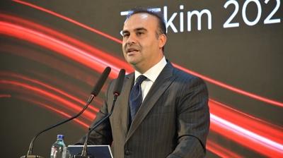 Bakan Kacr: AK Parti belediyecilii eser siyasetinin addr