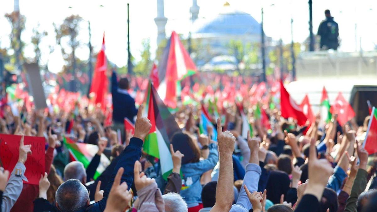mahinur zdemir gkta gazze kararllk yry fotoraflar resimleri