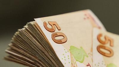 Hazine kefaletiyle kullandrlan kredi tutar 965,7 milyar liray at