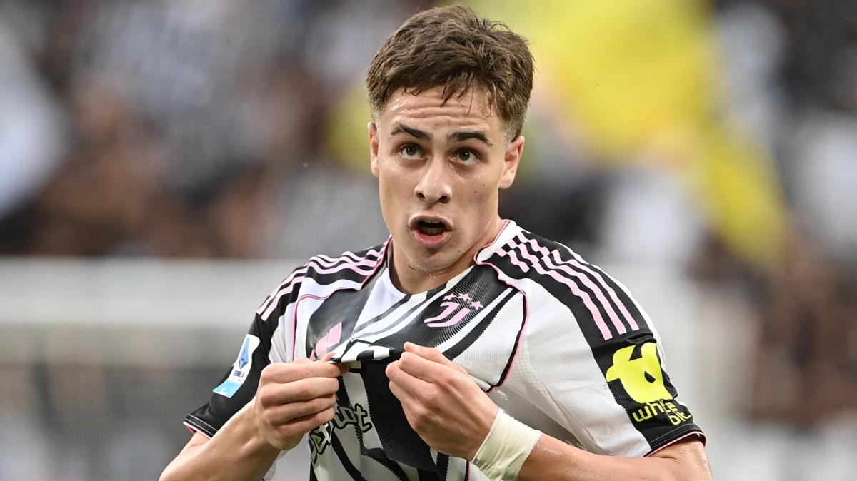 Kenan Yldz Juventus Transfer fotoraflar resimleri
