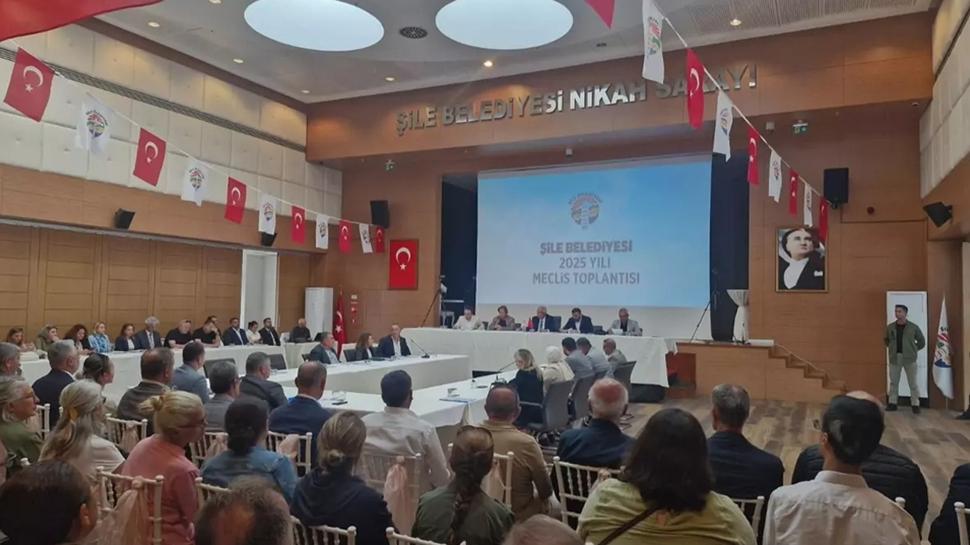 426 milyonluk sat, denmeyen maalar! CHP'li belediyede bor ve festival krizi